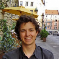 Simon Sponberg